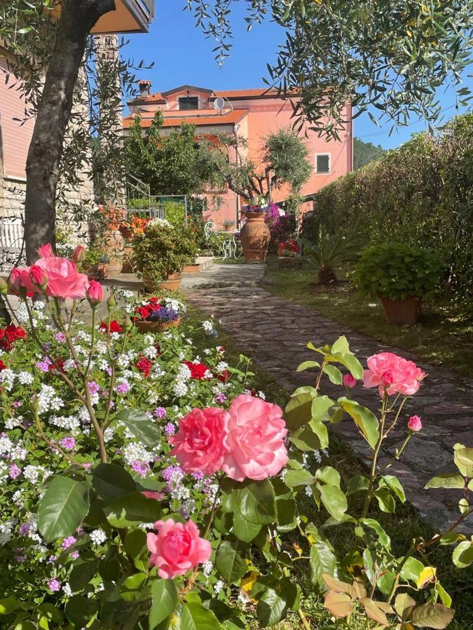 Annali Casa Vacanze - Shabby Style Nella Natura La Spezia Bagian luar foto