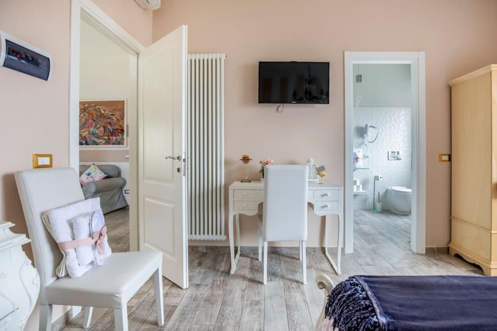Annali Casa Vacanze - Shabby Style Nella Natura La Spezia Bagian luar foto